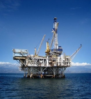 Plataforma de explora&ccedil;&atilde;o de petr&oacute;leo