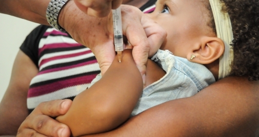 Vacinao contra a febre amarela na Tapera