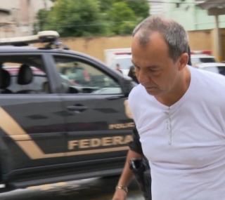 Ex-governador Cabral j&aacute; &eacute; r&eacute;u em seis processos