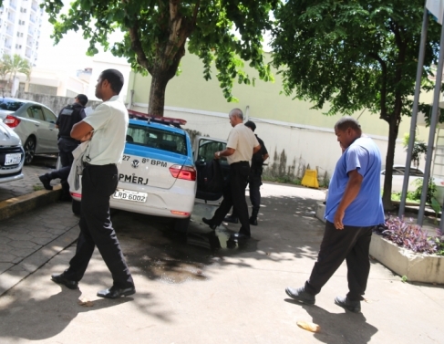 Discusso no trnsito, leva motorista  delegacia