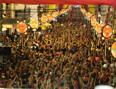 Tradicional Carnaval de SJB recebe milhares de visitantes todos os anos