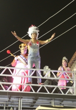 Elymar fez a abertura do Carnaval de 2017 em SJB  