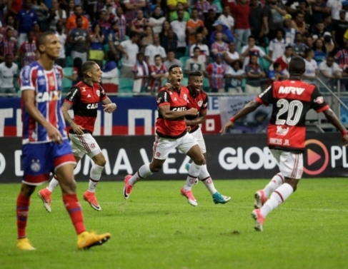 Berrío marcou único gol do Fla