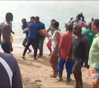 Embarcação virou em travessia