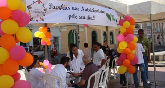 Ação aconteceu na praça São Salvador