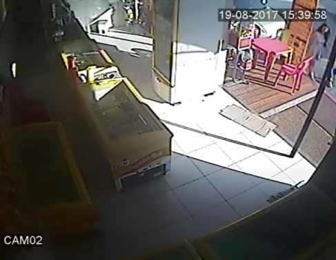 Ana Paula e Luana chegam  soverteria