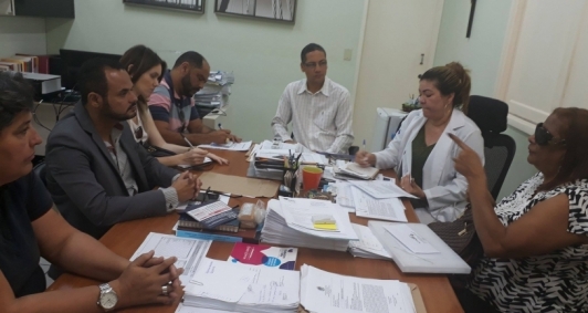 Reunião para discutir detalhes do evento