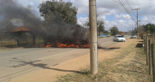 Protesto bloqueou RJ 216