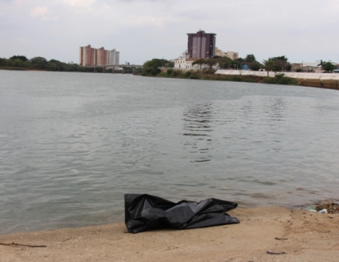 Corpo de mulher encontrado em Rio Paraba