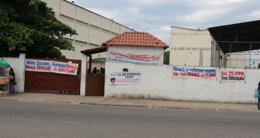 Escola em protesto contra núcleo do Degase
