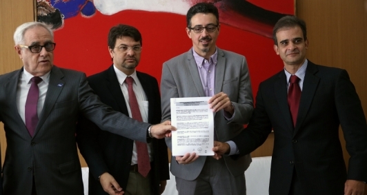 Laerte Rímoli,  Márcio de Freitas,  Sérgio Sá Leitão e o diretor da NET, Fernando Magalhães 