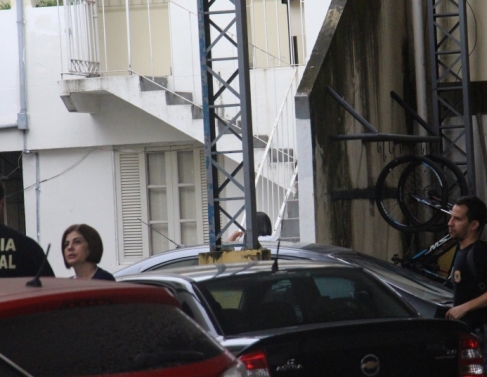 Depois da PF, Rosinha foi levada ao presidio feminino 