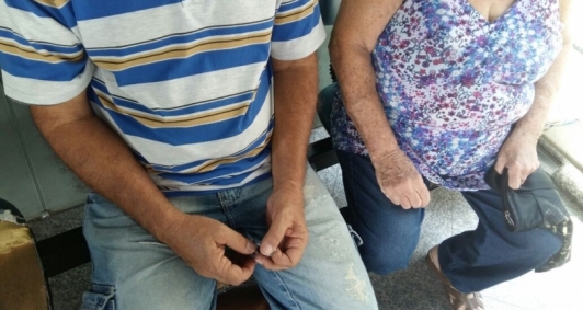 Idosos teve residncia assaltada