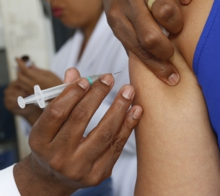 Vacinação contra febre amarela