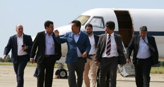 Ministro da Educao, Mendona Filho, chega a Campos