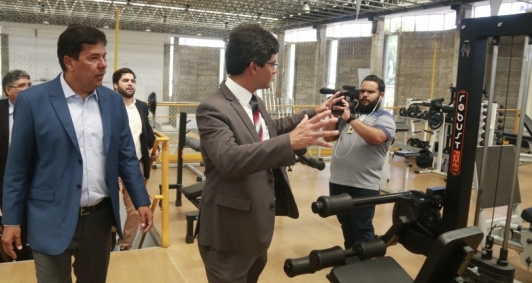 Ministro inaugurou novo prdio do IFF