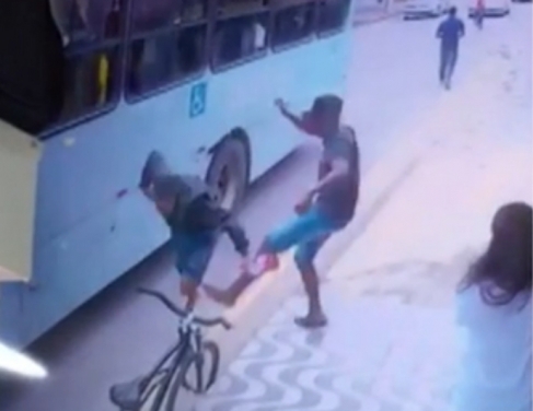 Cmeras flagraram a ao