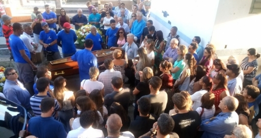 Sepultamento aconteceu no Caju