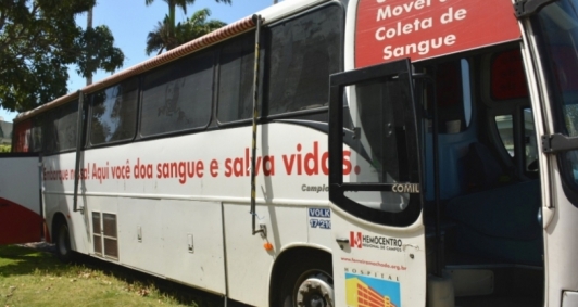 Unidade m&oacute;vel do Hemocentro