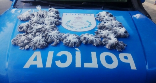 Maconha estava com aluno em escola