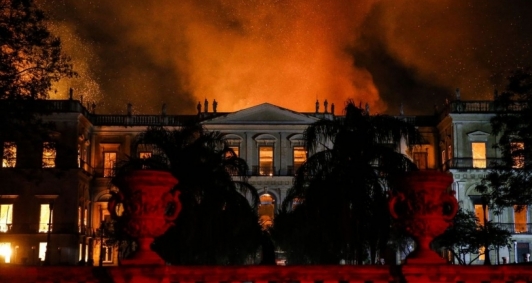 Incêndio destruiu Museu Nacional do Rio de Janeiro