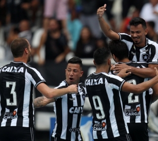 Rodrigo Lindoso garantiu gol da vitria para o Botafogo