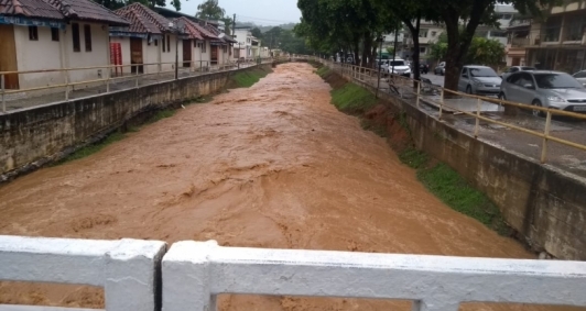 Chuva em Cambuci (Foto: Divulgao)