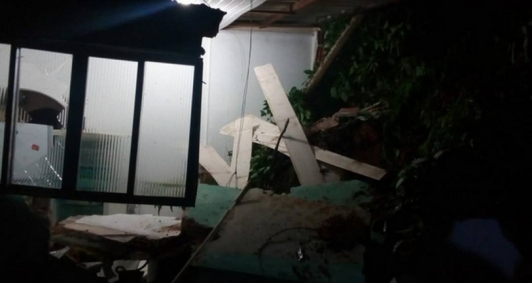 Deslizamento de terra e alagamento registrados em Angra dos Reis