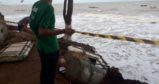 Avano do mar em Guaxindiba deixou Defesa Civil em alerta