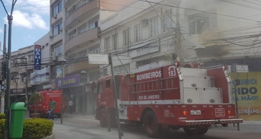 Incndio no Centro (Foto: Catarine Barreto)