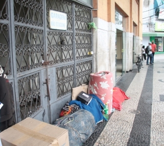 Situação de rua no Centro de Campos