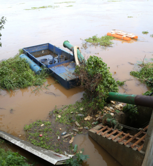Possibilidade de enchente levou o Instituto Estadual de Ambiente (Inea) e o Comitê do Baixo Paraíba a decidirem pelo fechamento das comportas que ligam o rio Paraíba aos canais