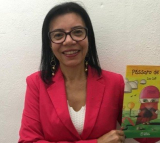 Isa Colli lança livro que aborda a tradicional brincadeira com pipas