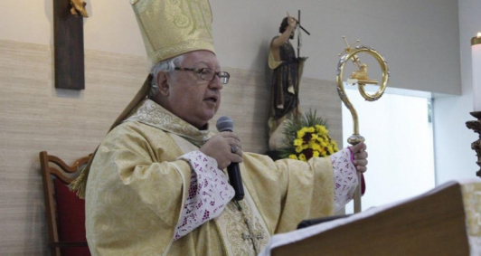 Bispo diocesano de Campos, Dom Roberto Francisco Ferrería Paz