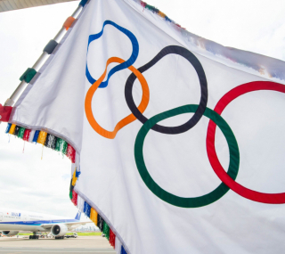 Bandeira dos arcos olímpicos
