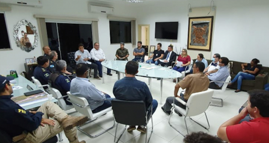 Reuni&atilde;o para definir estrat&eacute;gias de enfrentamento ao coronav&iacute;rus