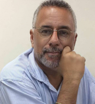 José Eduardo  Advogado e professor universitário 