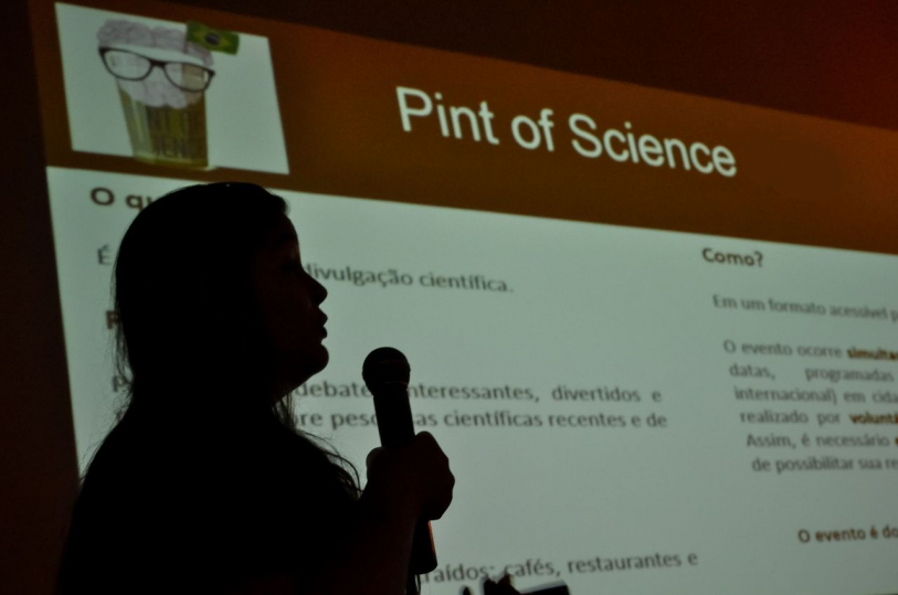 Aline Intorne  coordenadora do evento em Campos