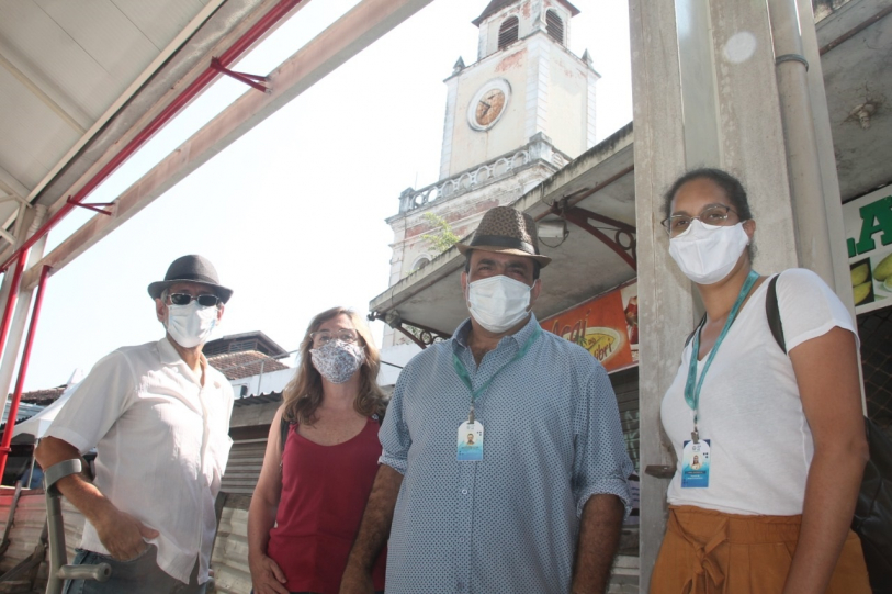 Equipe tcnica do Inepac e presidente do Instituto Histrico e Geogrfico de Campos visitaram o Mercado na ltima sexta