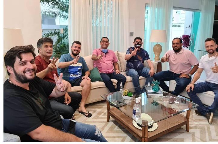 Helinho, Silvinho, Rodrigo, Igor, Marcione, Marquinho e Matoso