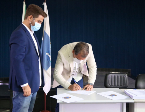 Diplomao ocorreu nesta quinta