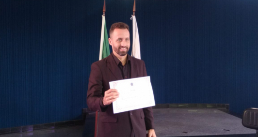 Diplomao de Rogrio Matoso (Foto: Aldir Sales)
