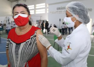 Vacinação contra a Covid-19 em SFI