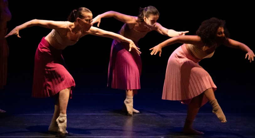 Cena do espetculo de dana 