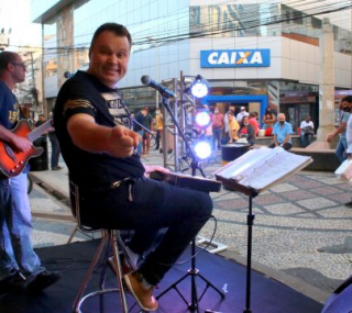 Show popular, no centro de Campos, idealizado pelo Movimento Centro Vivo. (Foto: Carlos Grevi)