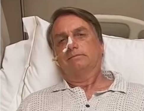 Bolsonaro internado