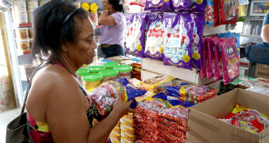 Lojas de doces movimentadas (Fotos: Rodrigo Silveira)