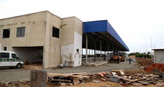 Terminais ainda em construo (Fotos: Rodrigo Silveira)