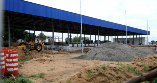 Terminais ainda em construo (Fotos: Rodrigo Silveira)