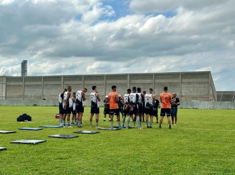 Elenco alvinegro iniciou pré-temporada no início deste mês
